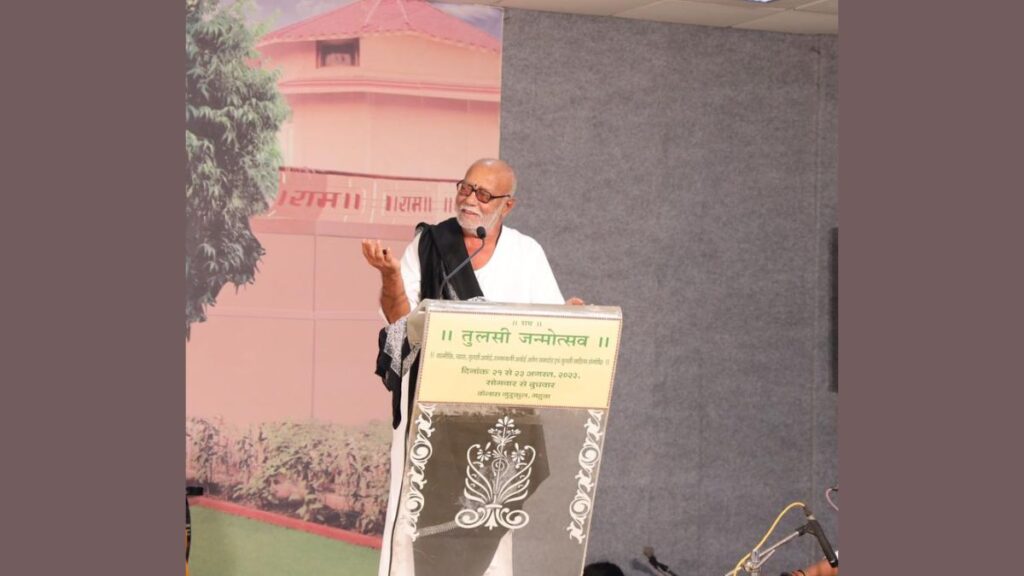 તલગાજરડાથી મોરારી બાપુએ ચંદ્રયાન -૩ની સફળતાની ભવ્ય ઉજવણી કરી