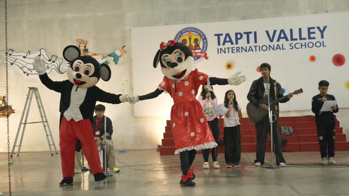 તાપ્તી વેલી ઇન્ટરનેશનલ સ્કૂલે કાર્નિવલના આયોજન સાથે કર્યું નવા વર્ષનું સ્વાગત