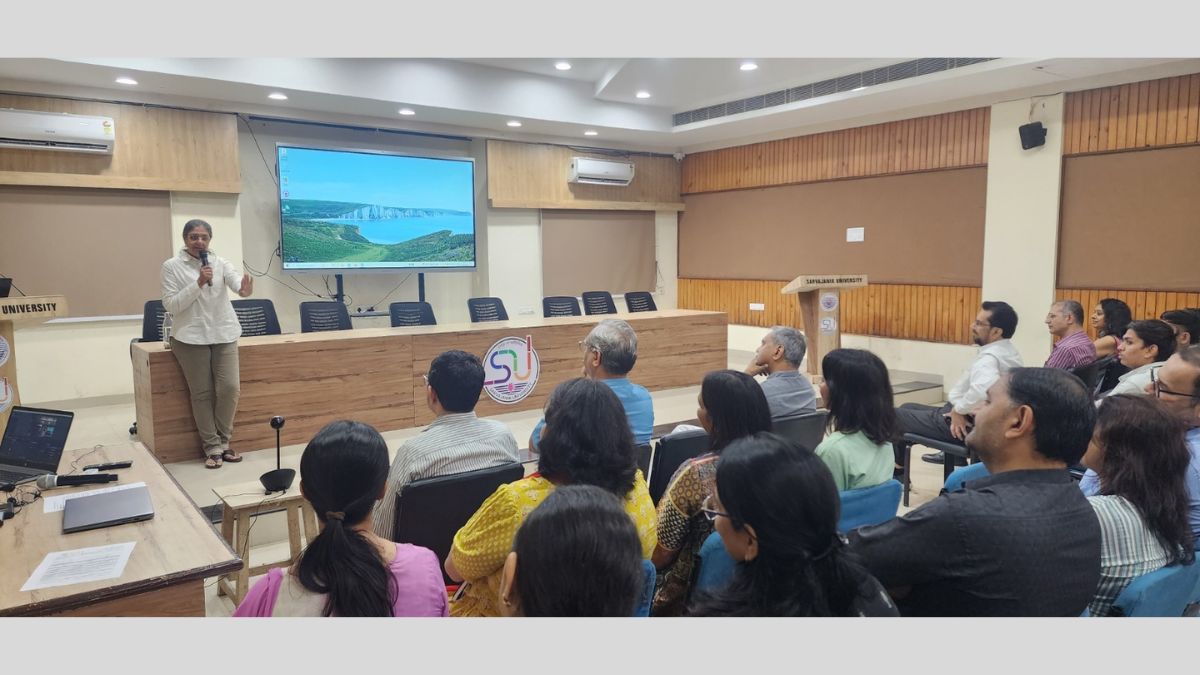 સાર્વજનિક યુનિવર્સિટીએ બે દિવસીય ઉદ્ઘાટન કાર્યક્રમ સાથે સાર્વજનિક કોલેજ ઑફ લિબરલ આર્ટ્સની શરૂઆત કરી